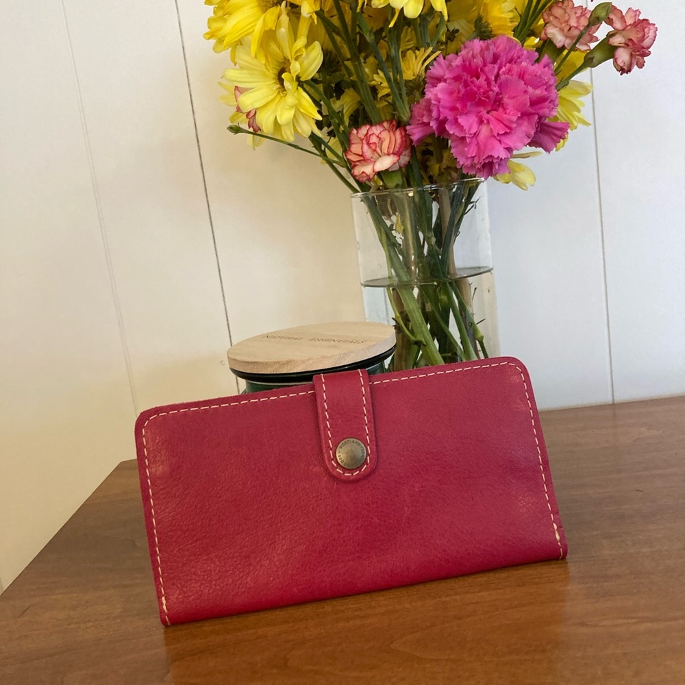 Brand NEW Hibiscus Bi-fold Wallet Portland Leather Goods